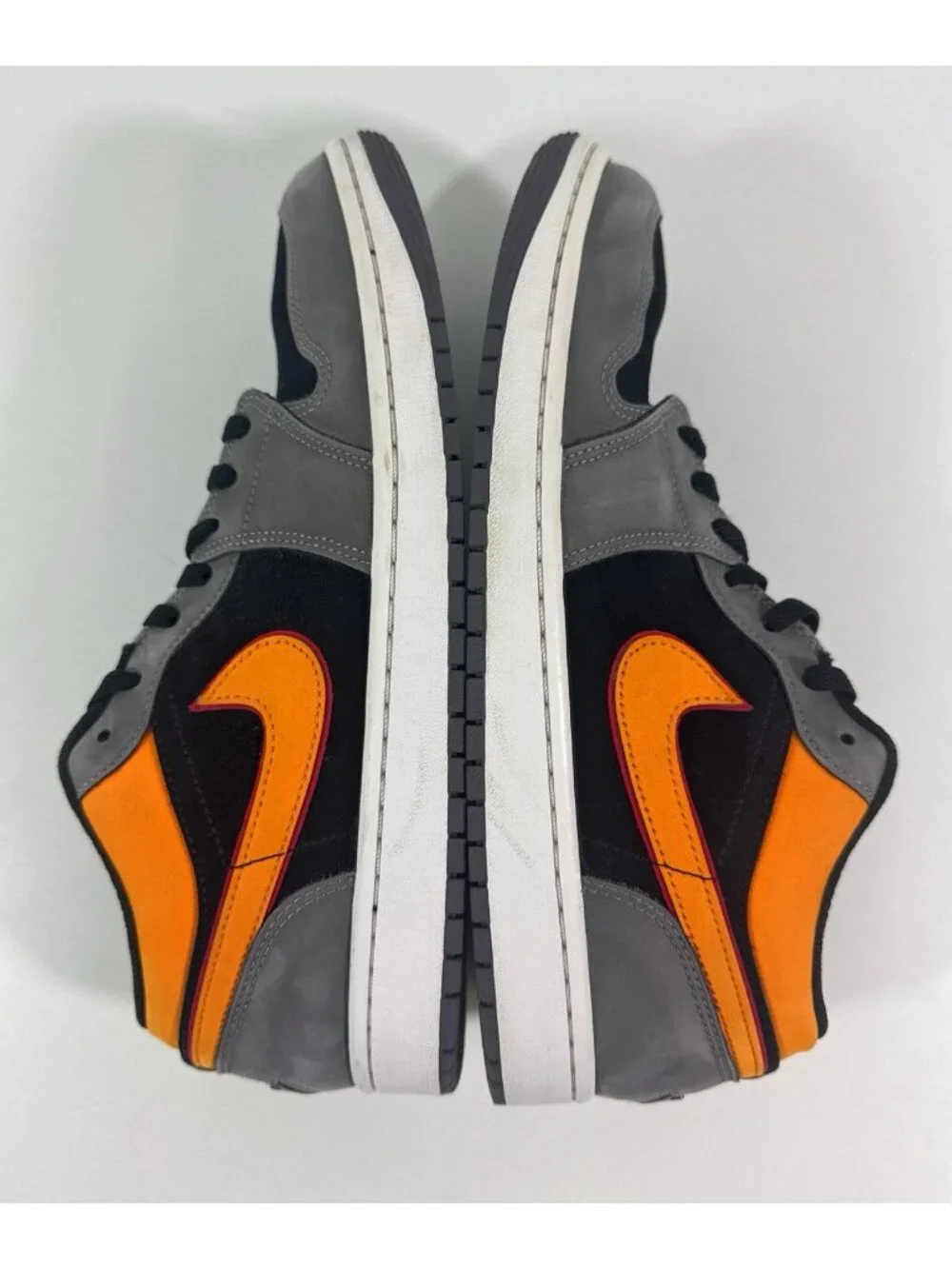Nike Air Jordan 1 Low SE Size 10 Light Graphite Vivid Orange Shoes FN7308-008